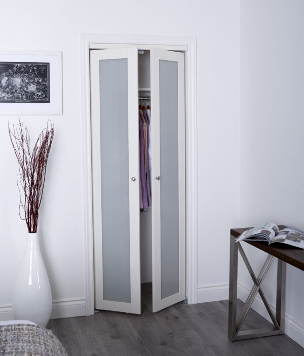 Pivot Closet Doors - Renin